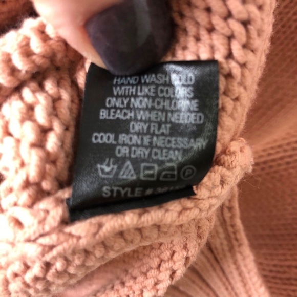 360 Sweater Women’s Barbara V Neck Pullover Sweater Stripe Sleeve Size Small - Picture 11 of 11